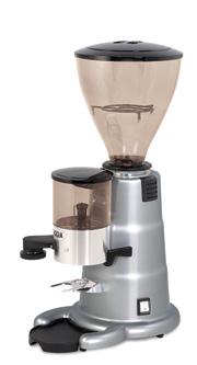 dosi Conta dosi Sistema di regolazione continua (solo modello automatico) Capacità contenitore caffè in grani 0,6 kg 0,6 kg Capacità contenitore caffè in grani