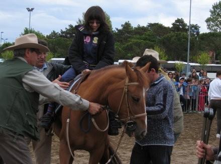 FINALITA : Avvicinare i giovani al mondo equestre e alle