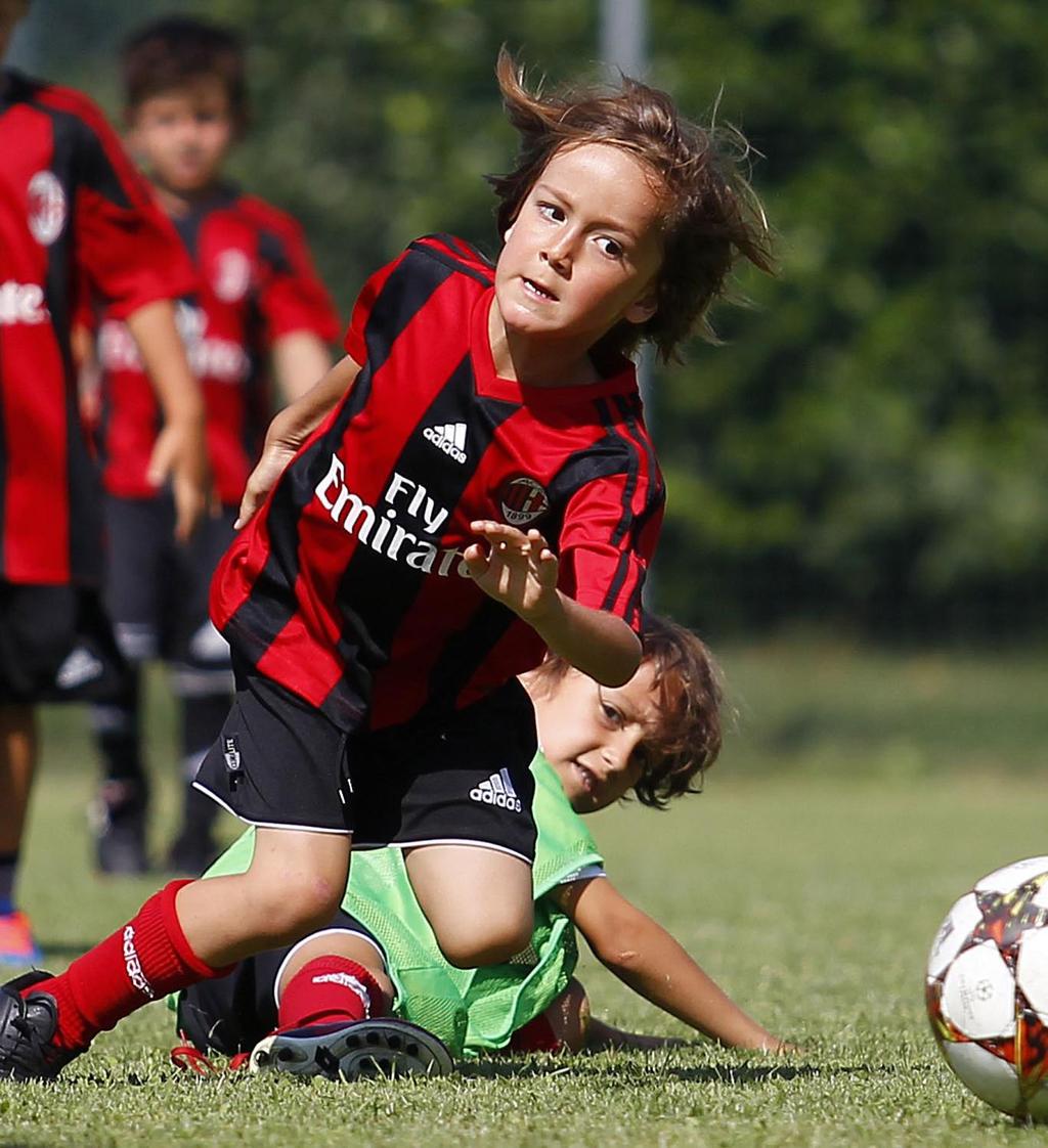 INFORMAZIONI Vieni a vivere da protagonista il primo Milan Junior Camp dedicato a bambine e ragazze appassionate di calcio un esperienza immersiva nel calcio del futuro con i migliori allenatori di A.
