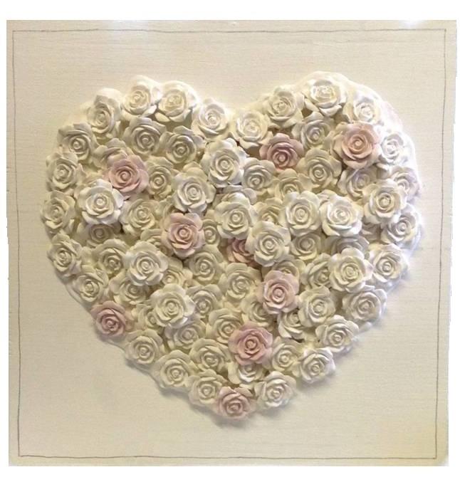 Cuore di Rose. Quadro di rose su legno bianco con profilo argento di cm 30x30, profumazione Biancofiore.