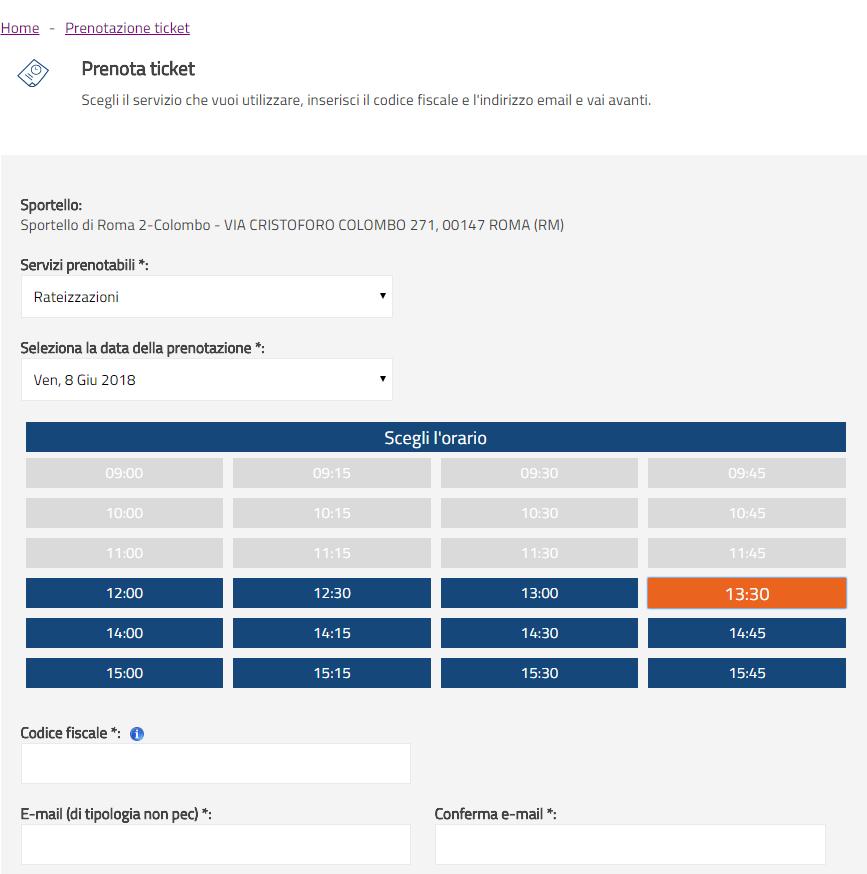 Prenota ticket - opzioni di prenotazione Seleziona dal menù a tendina il servizio e il giorno di interesse.