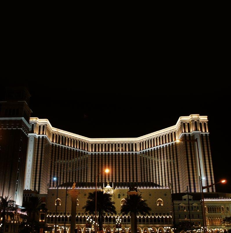 BUILDING MAINTENANCE UNIT THE VENETIAN Il Venetian Macau è un hotel resort e casinò di proprietà della Las Vegas Sands Corporation.