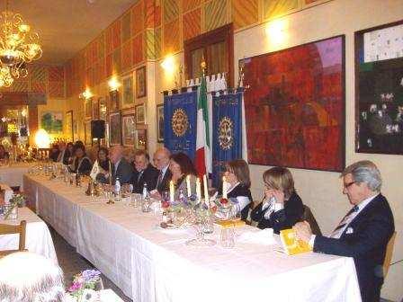 Alla serata hanno partecipato, oltre ai soci del Rotary Club Camposampiero e il loro presidente