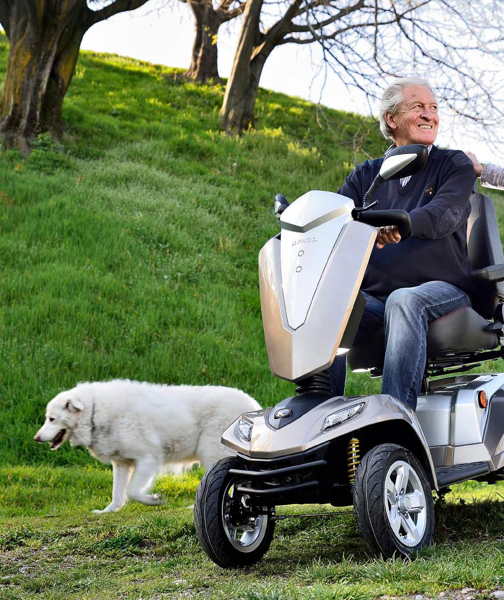 LASCIATI TRASPORTARE... Ti portano ovunque Ideali per qualsiasi situazione: in casa, all'aperto, in ufficio o per una gita fuori porta c'è un Mobility Scooter adatto a te.