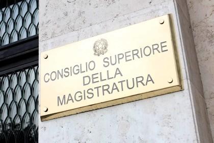 il pm Woodcock e la Pm Carrano al CSM Nel documento, il Pg della Suprema corte ha successivamente contestato alla Pm Celeste Carrano di aver consentito, durante quell interrogatorio, agli ufficiali e