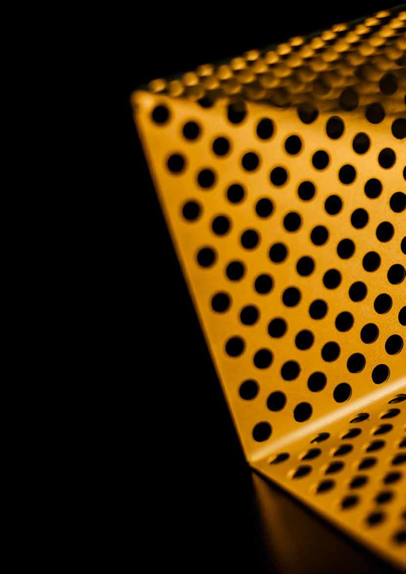 Grid 10 La solidità dell ottone, il fascino del colore oro, elementi chiave della linea Grid che creano armonia e stile in un ambiente dalle molteplici caratteristiche.