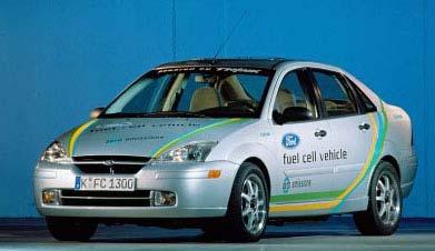 Ford Motor Company ha presentato il primo prototipo (concept car) di veicolo alimentato con celle a combustibile, la P2000 FCV, al North American International Auto Show a Detroit nel 1998.