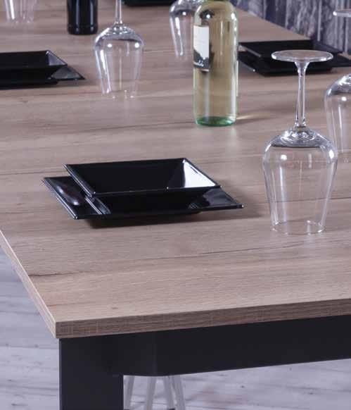 dining table hosting tavolo protagonista assoluto della sala personnes. Son pied triangulaire innovant up to 8 people.