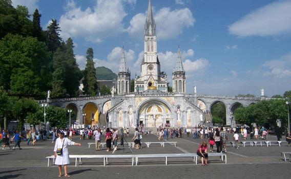 Pellegrinaggi Lourdes 259 EURO Prossime Partenze 29 Dicembre 09 Febbraio 14 Marzo
