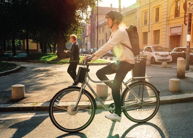 Ideale per lo spostamento in città, ma anche per le gite fuoriporta, eb 2 Silver Matt Plus ti rende libero di prolungare il tragitto e di goderti il viaggio. PERFORMANCE Da 0 a 25 Km/h.