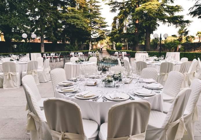 MATRIMONIO WEDDING Il Ricevimento di Nozze a Villa Quaranta si contraddistingue per la cucina semplice e raffinata, curata nei minimi dettagli.