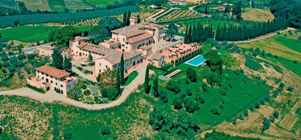 MERCOLEDÍ 29 AGOSTO GIORNO 3 DA ROMA ALLA TOSCANA Nel corso della tua visita al resort Castello di Velona, avrai modo di esplorare la locale fortezza medievale e di concederti un pranzo delizioso.