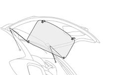 Allestimenti Ripiano posteriore 4 Al fine di facilitare il carico del bagagliaio, il ripiano posteriore è unito allo sportello del bagagliaio.