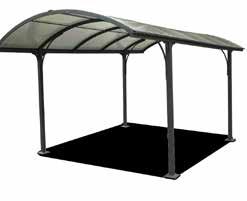 239 cm Carport addossato in alluminio per terrazzo 15,49 m2 Altezza passaggio 239 cm Fornita di 6 rotelle con freni Copertura in poliestere colore ecrù Dimensioni totali tetto 290x560