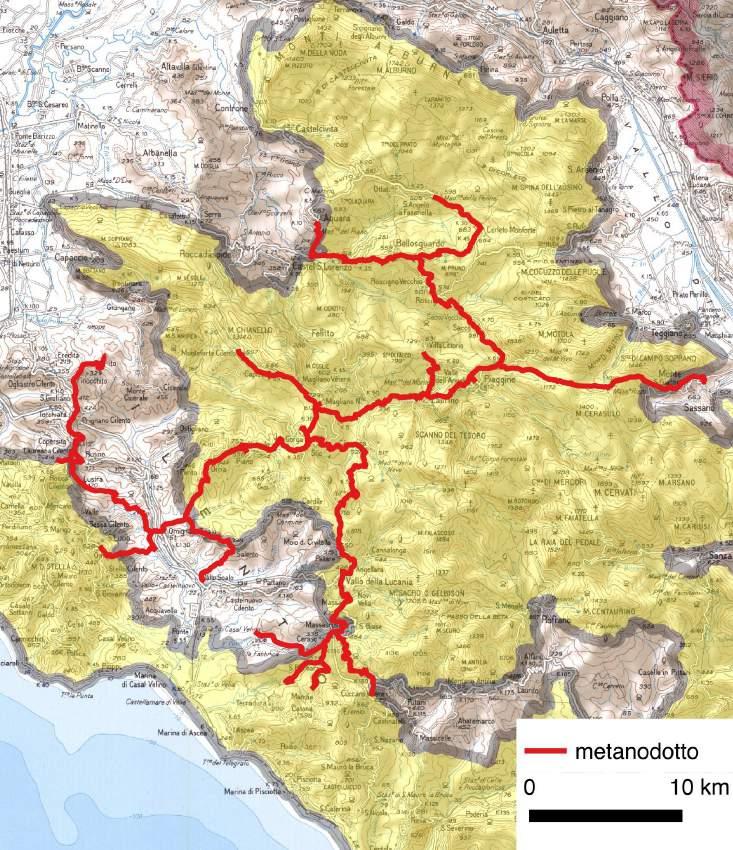 Il suo tracciato si articola in buona parte all interno del perimetro del Parco Nazionale del Cilento Vallo di Diano e Alburni.