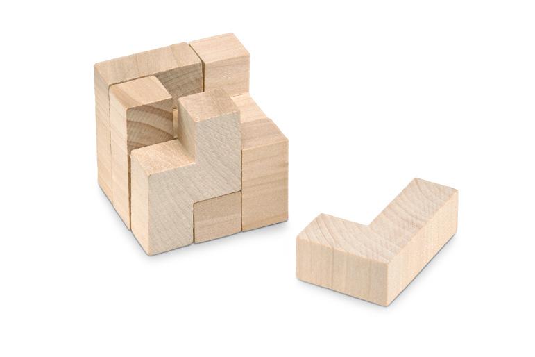 More than Gifts 40 Trikes KC2941 Set giochi 4in1: scacchi, dadi, mikado e domino. Scatola in legno.