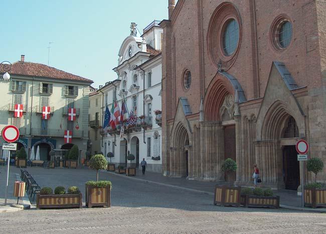 Infine, in modo ben più impegnativo, la misura può riguardare singole parti se non la totalità di strade di quartiere, che, come si è visto, sono generalmente strade commerciali servite da linee di