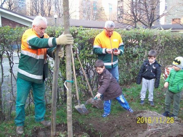 12 A chi comunicare: i destinatari cittadini, bambini Ad altri tecnici, professionisti, enti