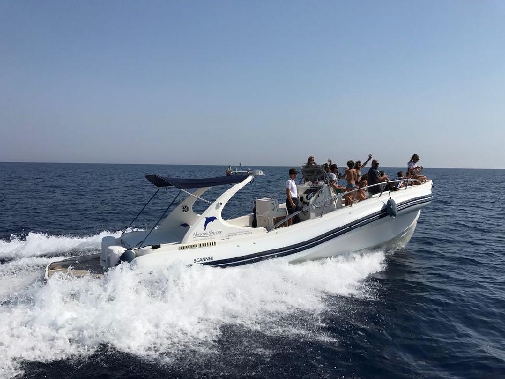 INFORMAZIONI Ritrovo presso il Porto Turistico Le Marinelle di San Salvo (Chieti) - Imbarco alle ore 08:00 - Imbarcazione: Maxi Rib Scanner One 999 - Max.