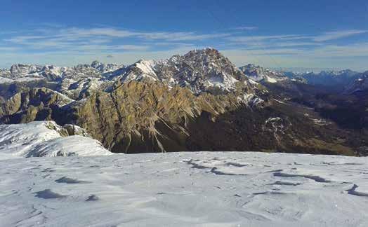 Il mese prosegue con una serie di eventi nevosi, il più intenso dei quali si verifica dal 16 al 18 con 35-65 cm a 2 m.