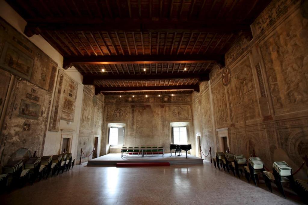 La sala del Riario. Borgo di Ostia Antica (foto D.