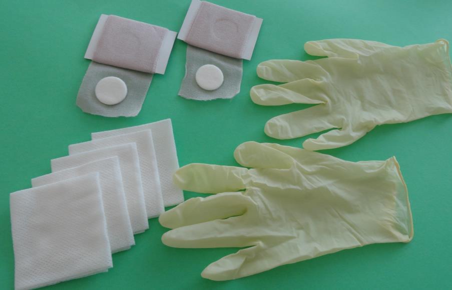 2 salvietta disinfettante in confezione singola - N.2 wipe disinfectant in single package N.1 clamp stringi tubo a forbice - N.