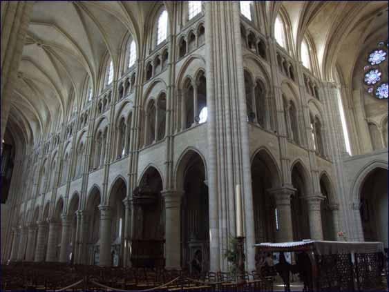 cattedrale di Notre Dame, 1160-1190 (da Wikipedia) La parete