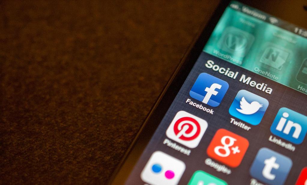 I SOCIAL MEDIA SONO DIVENTATI IL NUOVO CENTRO DI SCOPERTA E DIFFUSIONE DI NOTIZIE, CONTENUTI,