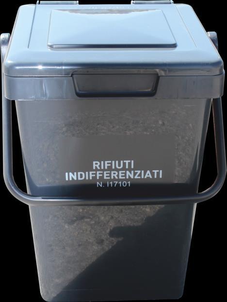 SI : SECCO INDIFFERENZIATO: NO: Materiali riciclabili, materiali impropri o pericolosi, pile scariche e batterie d auto, sostanze tossiche, calcinacci, pneumatici, rifiuti ingombranti.