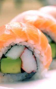 salmone, tabasco, maionese e cipollina 7,00 39 RAINBOW california con pesce misto all esterno 8,00 40 AMAEBI ROLL avocado e gamberi crudi all esterno 8,00 41 SALMONE OUT california e salmone