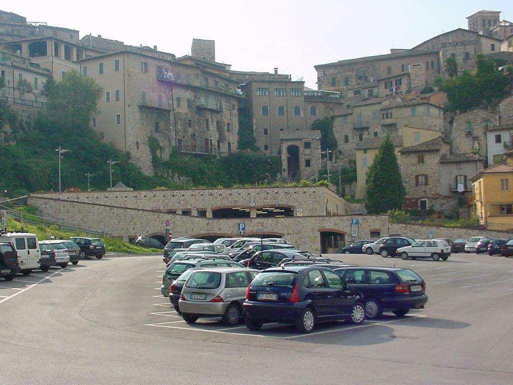 Parcheggio di accesso al