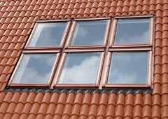 Raccordo combi prefabbricato Per l installazione di più finestre con raccordo combi prefabbricato VELUX Combinazioni di finestre inondano gli ambienti di luce naturale e consentono panorami
