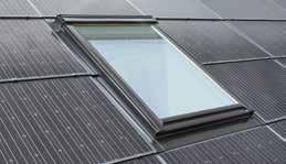 Impianti fotovoltaici Soluzioni flessibili e visivamente piacevoli per finestre VELUX Le finestre VELUX garantiscono condizioni di luce ottimali e un costante flusso di aria fresca.