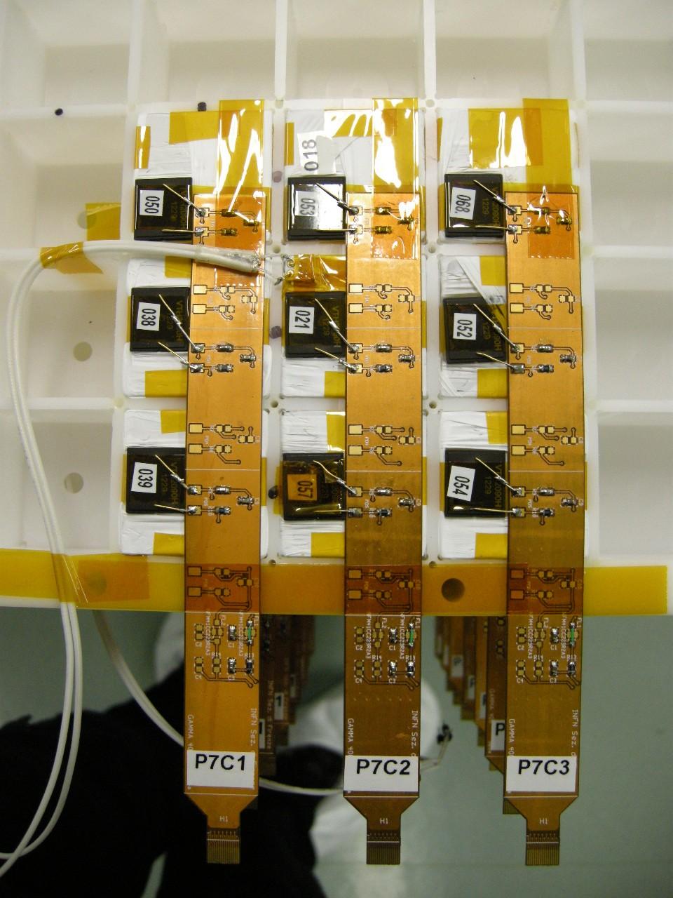 Prototipo e prova su fascio 126 cubi di CsI(Tl) di 3.