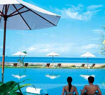 KRABI L Amari Vogue Resort è situato sulla incontaminata spiaggia di Tubkaak sul Mare delle Andamane, a soli 30 minuti di auto dal centro di Krabi e quindi ideale per chi vuole allontanarsi dalla