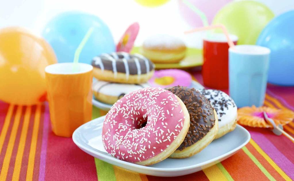 Krapfen e Ciambella Due grandi classici tra i prodotti fritti. Il Krapfen è disponibile vuoto, da farcire a piacimento, o alla crema. Donuts Prodotti di chiara origine americana.