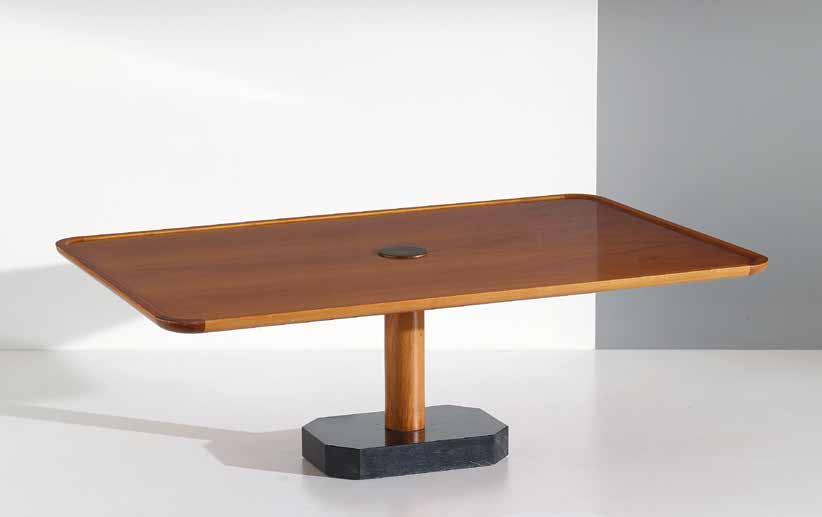 CORRADO CORRADI DELL ACQUA Tavolino da salotto, Azucena anni 60. Marmo, legno, ottone cm 43x120x80 A LOW TABLE BY C.