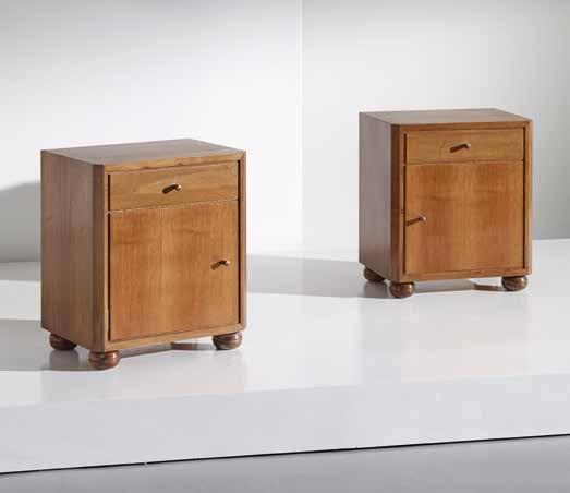 Legno di noce Provenienza dagli arredi di Villa Galbiati, Varese cm 49x42x29 Archivio C.S.A.C. Università di Parma A PAIR OF BEDSIDE TABLES BY R.