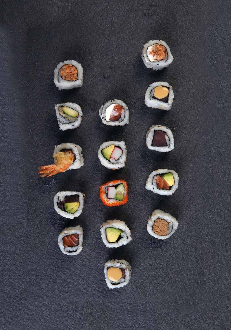 Uramaki Sushi Spicy salmone URAMAKI (Roll di riso, alga e ripieno) M3 M3V 4 pezzi Ebi-tem * (tempura di gambero) Yasai-tem (tempura di zucchine) Tonno cotto Avocado Salmone 8 pezzi M4 California *