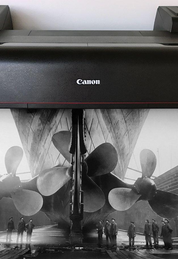 Per l elaborazione digitale delle immagini e la gestione del colore sono utilizzati sistemi Apple e tutte le stampe fine art sono realizzate con macchine professionali Canon della serie imageprograf