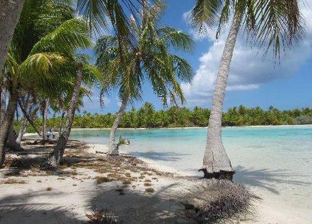 ARCIPELAGO DELLE TUAMOTU PER TUTTE LE TASCHE PENSIONE HAVAIKI LODGE Si compone di 13 bellissimi