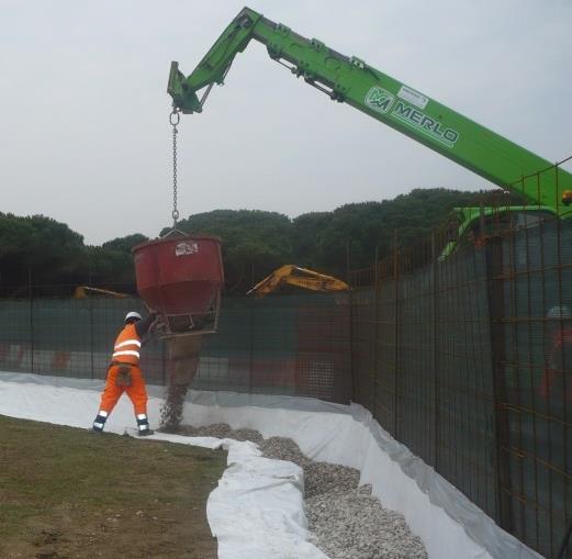 Prevenire la perdita di suolo verso l esterno del cantiere Barriere a tenuta e trincee