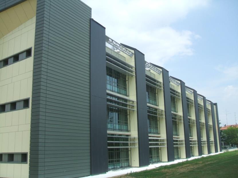 Scuola media Pedagna ad Imola: monitoraggio delle prestazioni di soluzioni innovative in un edificio nuovo Tecnologie utilizzate: collettori solari ad