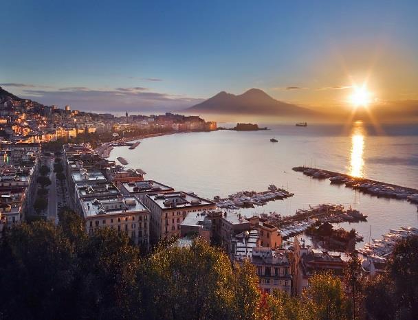 Sei di NAPOLI? Ecco il treno che fa al caso tuo: TRENO DA A PART. ARR. FR 9610 Napoli Centrale Milano Centrale 06:40 10:55 FR 9651 Milano Centrale Napoli Centrale 18:00 22:15 Quale hotel preferisci?