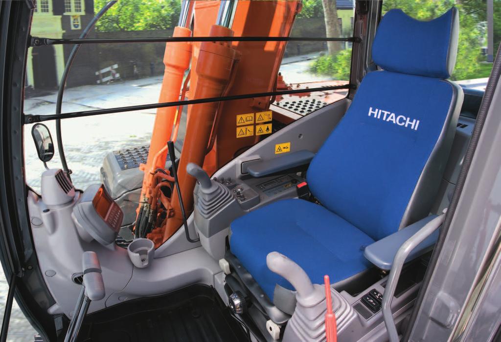 Comfort dell operatore: un nuovo standard Sulla serie ZAXIS-3 il sedile dell operatore offre un eccellente visibilità del sito di lavoro.