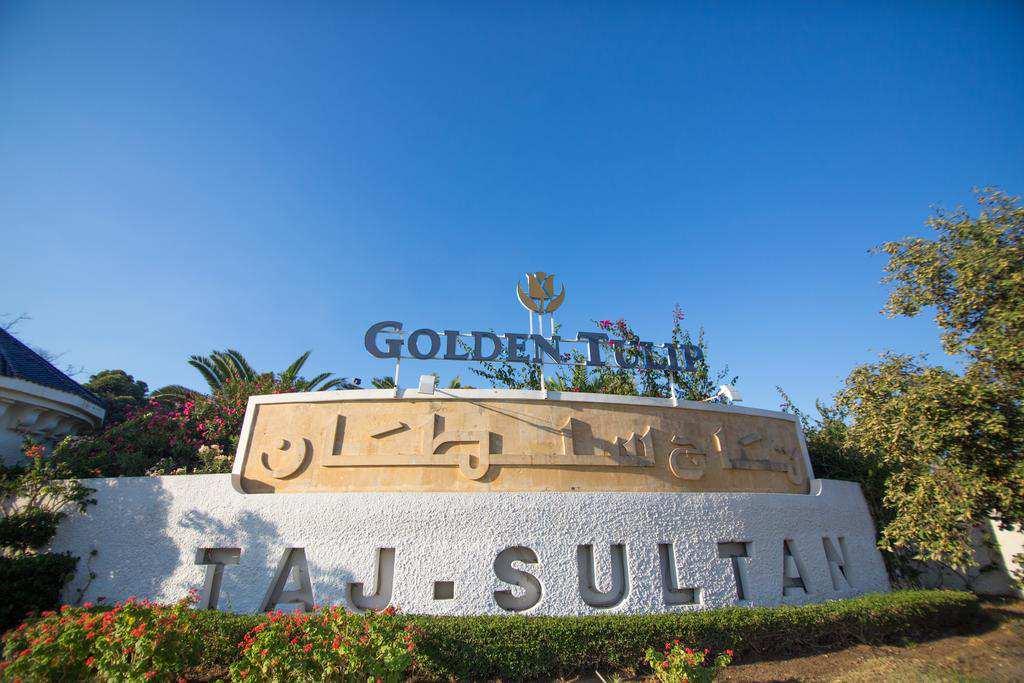 Questa struttura si trova a 1 minuto a piedi dalla spiaggia di Yasmine Hammamet che è a 15 minuti dal centro di Hammamet, il Golden Tulip Taj Sultan offre 2 piscine, un centro spa e benessere, e