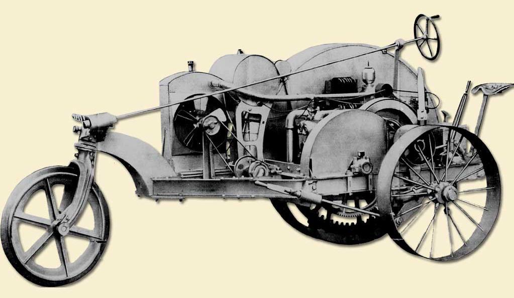 BULL tractor Nel 1930 la Massey Harris ha prodotto la prima mietitrebbia semovente.