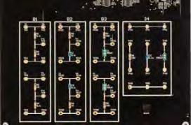 Caratteristiche comuni schede: dimensioni: 22 x 18 cm connettore DIN a 48 pin test point per le connessioni e le misurazioni 2 eiettori schemi circuitali serigrafati microcontrollore interno per