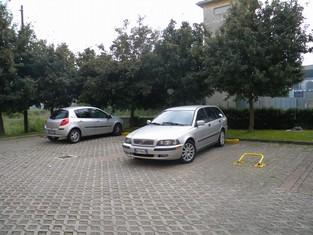 Villa Gaida di Reggio Emilia, Via Isacco Newton n. 35/1 e 35/2 LOTTI 3-4-5: Tre Posti auto scoperti in loc.
