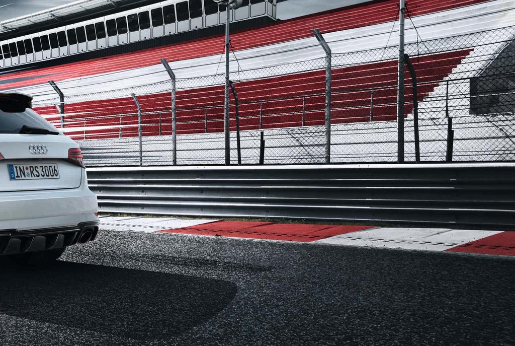 Audi RS 3 Sportback COSÌ SONO LE LINEE IDEALI. La nuova Audi RS 3 Sportback si presenta nella forma migliore da ogni prospettiva.